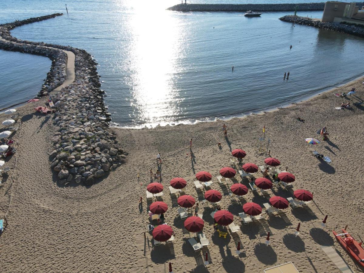 Miio Hotel San Vincenzo Ngoại thất bức ảnh